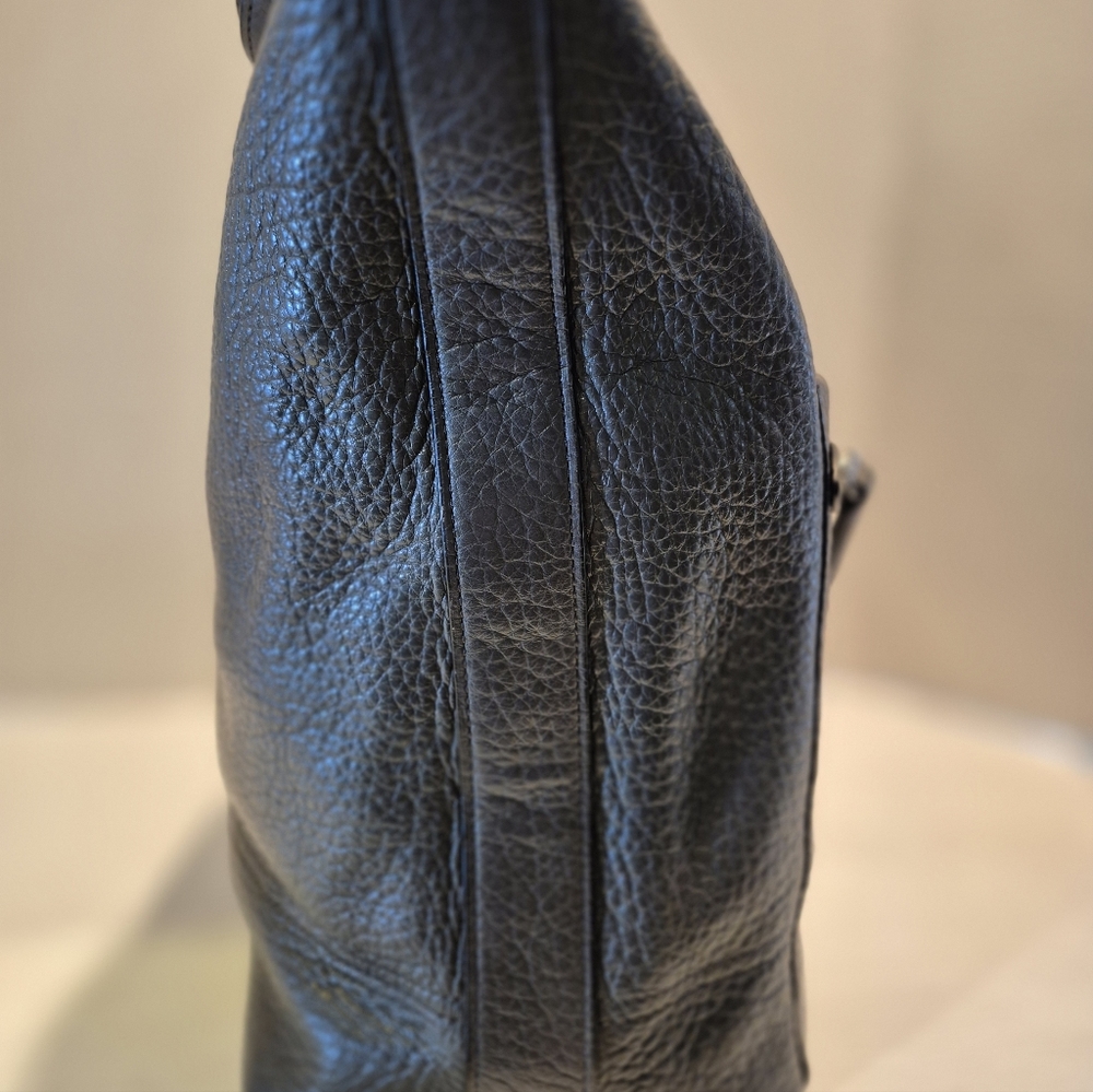 Coach Legacy Duffle in Gray pebbled leather with hot pink trim..EUC - Picture 9 of 11